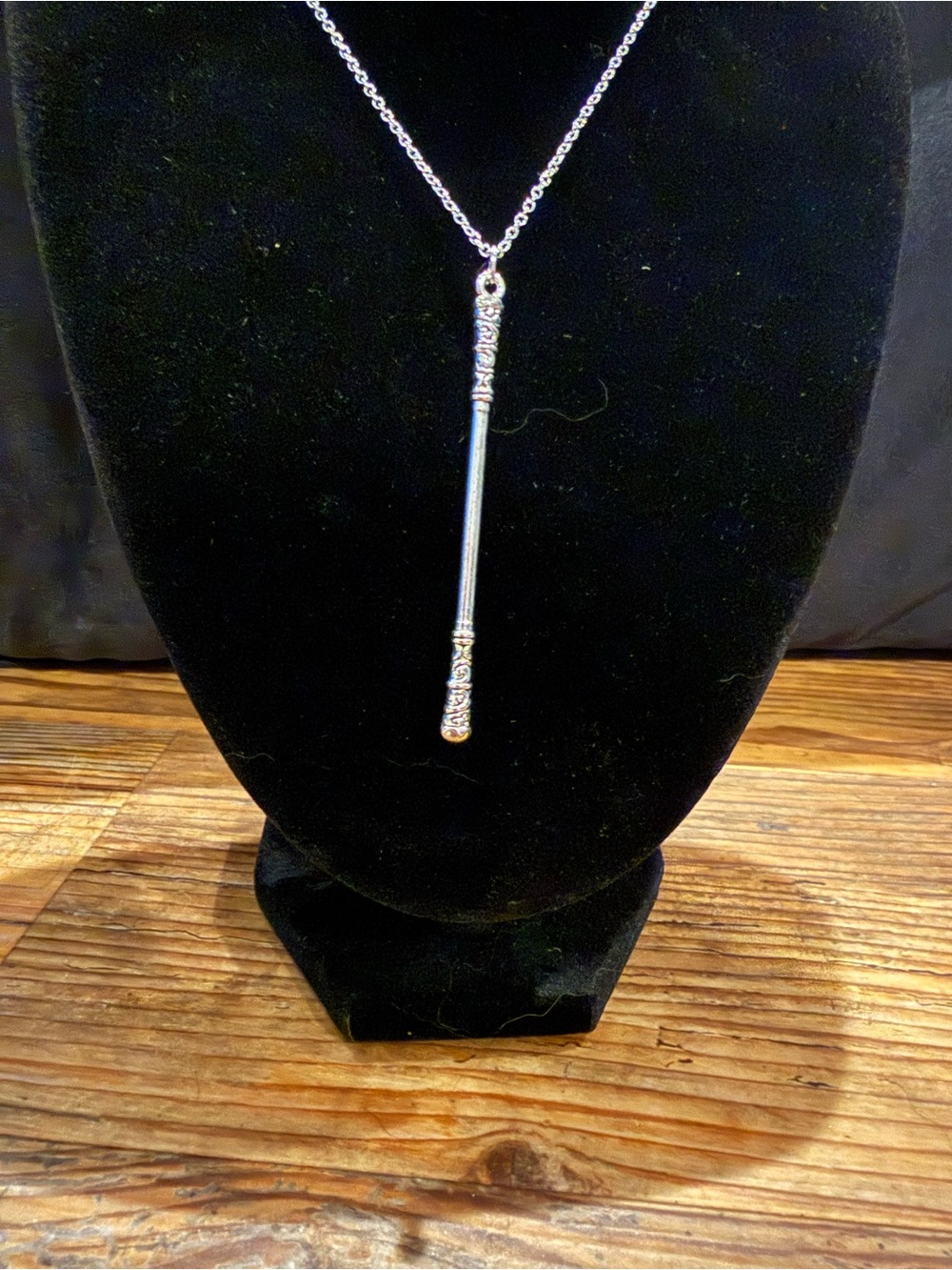 Silver rod necklace - Picture 2 of 3